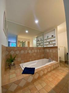 Kúpeľňa v ubytovaní Mas Bella Vida - Chambres d'Hôtes