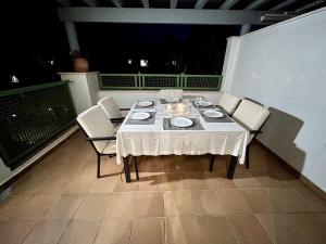 Zdjęcie z galerii obiektu ATICO EN SOTOGRANDE w mieście Sotogrande
