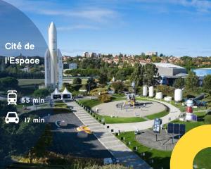 a view of a park with a space shuttle at Appartement Ancely tout neuf déco aéro - parking gratuit - Proche Blagnac in Toulouse