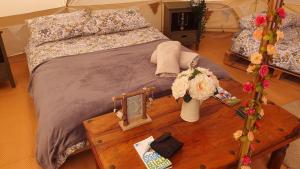 Calon Y Goedwig Glamping客房内的一张或多张床位