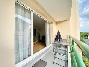 Balkón alebo terasa v ubytovaní LA LOUISIANE - Confort - Wifi - Parking privé - Terrasse - Centre Ville