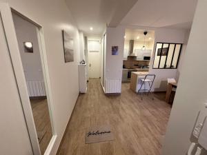 Kuchyňa alebo kuchynka v ubytovaní Appartement à 15min de paris