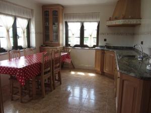 Kuchyň nebo kuchyňský kout v ubytování Vivienda Sampedri + 5 fotografií
