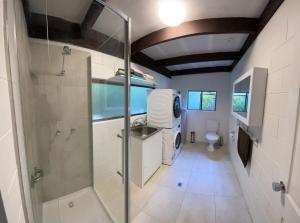 Ένα μπάνιο στο Botanica House Kuranda +16 φωτογραφίες