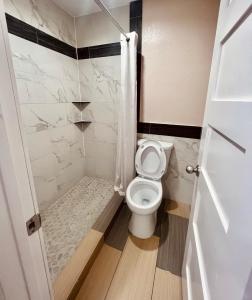 Ένα μπάνιο στο Hollywood INN - Downtown Houston