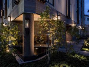 Zahrada ubytování Y-HOTEL + 37 fotografií
