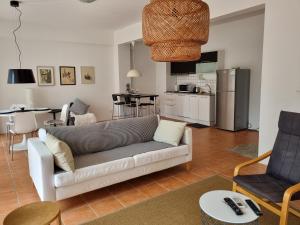 Nhà bếp/bếp nhỏ tại Avatara B condominium Family room B25