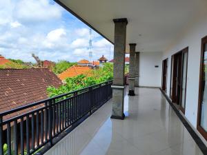 沙努爾的住宿－LA Homestay sanur，美景阳台