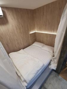 Afbeelding uit fotogalerij van Many Days Hostel Bangkok in Bangkok