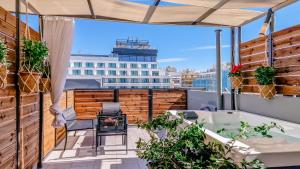 Balkón nebo terasa v ubytování Athenian Montaza Hotel
