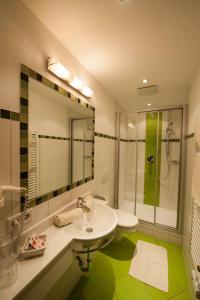 Koupelna v ubytování Rustika - Appartements & Spa