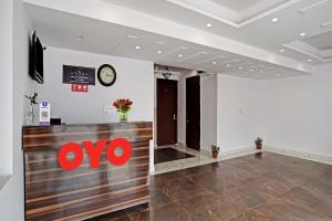 Vstupní hala nebo recepce v ubytování Hotel O Kailash Near Iskcon Temple Noida