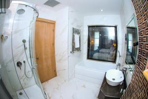 Koupelna v ubytování Iris Hotel Baku - Halal Hotel