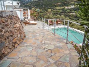 Fotografie z fotogalerie ubytování Kampos View - Quiet House at the end of the Road, private pool v destinaci Kámbos