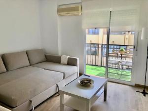 A seating area at Apartamento del Mar
