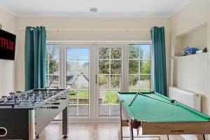 Beautiful Boutique Derbyshire Abode - Games room tesisinde bir bilardo masası