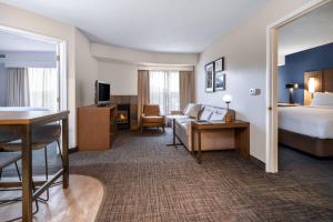 Postel nebo postele na pokoji v ubytování Residence Inn Austin South