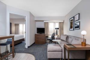 TV a/nebo společenská místnost v ubytování Residence Inn Austin South