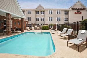 Bazén v ubytování Residence Inn Austin South nebo v jeho okolí