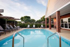 Bazén v ubytování Residence Inn Austin South nebo v jeho okolí