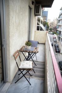 A balcony or terrace at Hara's Apartment