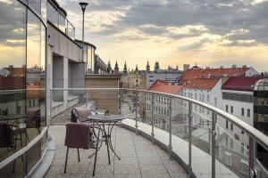 Balkón nebo terasa v ubytování Prague Marriott Hotel