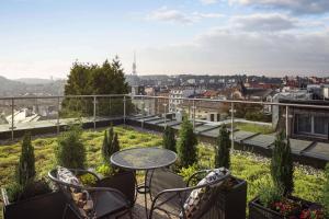 Balkón nebo terasa v ubytování Prague Marriott Hotel