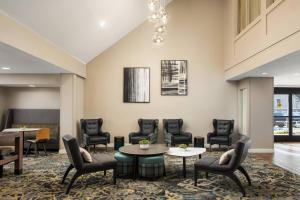 a waiting room with chairs and a table at Residence Inn San Diego La Jolla in San Diego