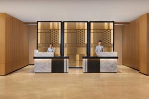 Členové personálu v ubytování Fairfield by Marriott Dehradun