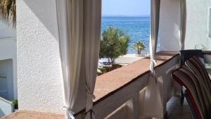 Fotografie z fotogalerie ubytování Apartment with a balcony and sea view - santek v destinaci Vir