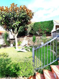 A garden outside Apartamento Casa Tambo, Campelo