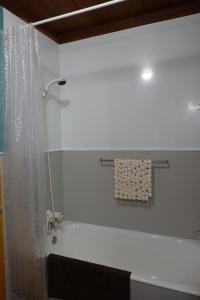Kúpeľňa v ubytovaní -MORC-beds & rooms-(home sharing)- + 35 fotografií