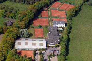 Letecký snímek ubytování Sporthotel Racket Inn