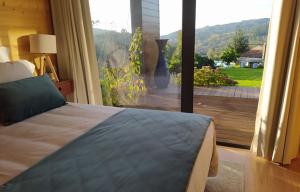 Uma vista da montanha tirada da casa de temporada 