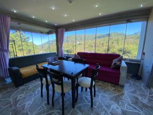 Χώρος καθιστικού στο Cosy Park Apartment