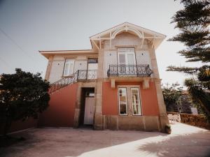 Το κτήριο όπου στεγάζεται  το κατάλυμα σε φάρμα