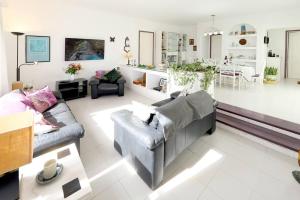 Posteľ alebo postele v izbe v ubytovaní Jazmin, 3 bed in Los Mojones + 30 fotografií