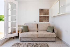 Zdjęcie z galerii obiektu Seaview Villa w mieście San Antonio