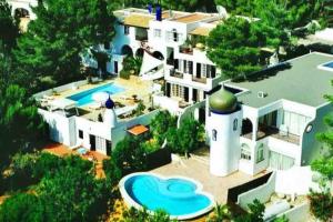 Zdjęcie z galerii obiektu Seaview Villa w mieście San Antonio