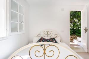 Zdjęcie z galerii obiektu Seaview Villa w mieście San Antonio
