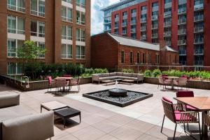 Posezení v ubytování Courtyard by Marriott Washington Downtown/Convention Center