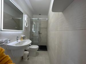 Hôtel Punta e Mare des Chambres ou des Appartements T2的一间浴室