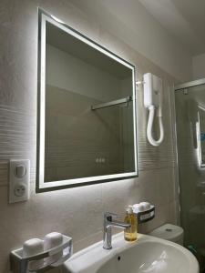 Hôtel Punta e Mare des Chambres ou des Appartements T2的一间浴室