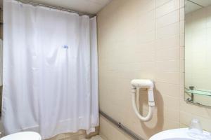 Koupelna v ubytování Hotel A.S. Sao Joao da Madeira