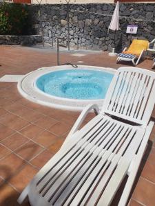 Basen w obiekcie M&R Apartamento - Swimming Pool - Garage - AC lub w pobliżu