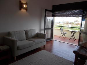 Photo de la galerie de l'établissement T2 Sea view, à Monte Gordo