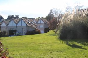 Κήπος έξω από το Maisonnette, Résidence les gîtes de Trestel