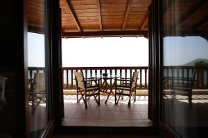 Balkón nebo terasa v ubytování Seaside Gialova