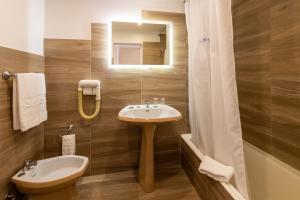 Koupelna v ubytování Hotel A.S. Sao Joao da Madeira