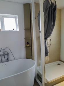 Flateyri guesthouse的一间浴室